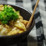 レンジで簡単！ふんわり卵♪親子丼